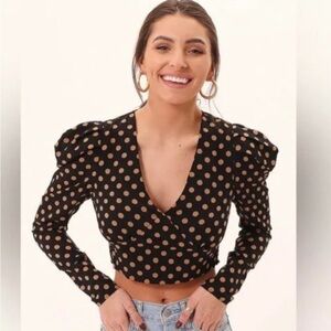 NWT MINKPINK by Revolve Ayat Wrap Crop Top Black with Tan Polka Dot Size Medium